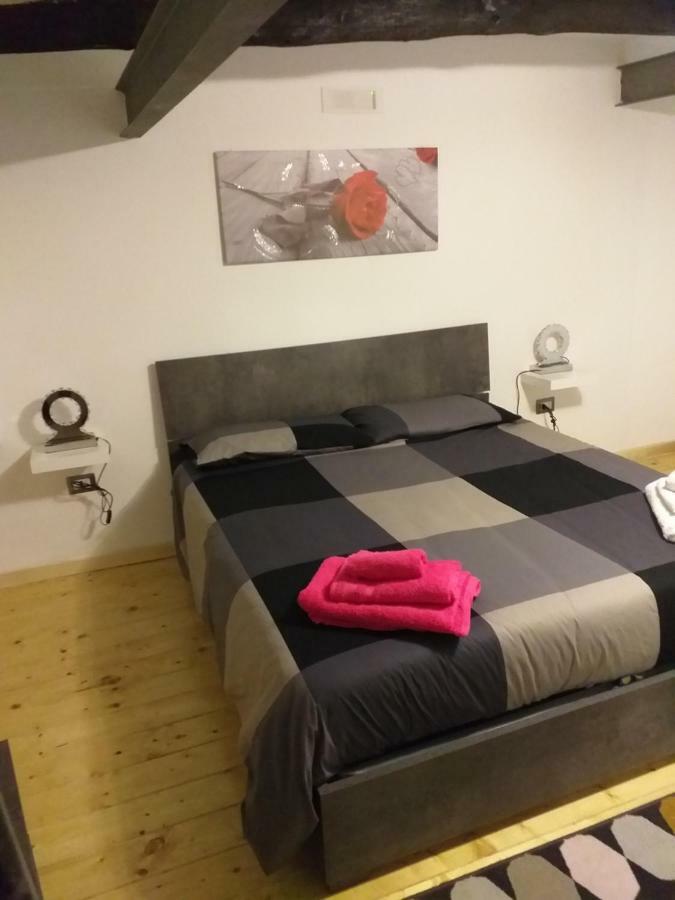 Sasy Jr House Via San Mattia 72 Lejlighed Napoli Eksteriør billede